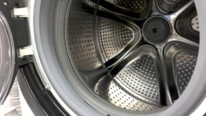 ドラム式洗濯機の内部